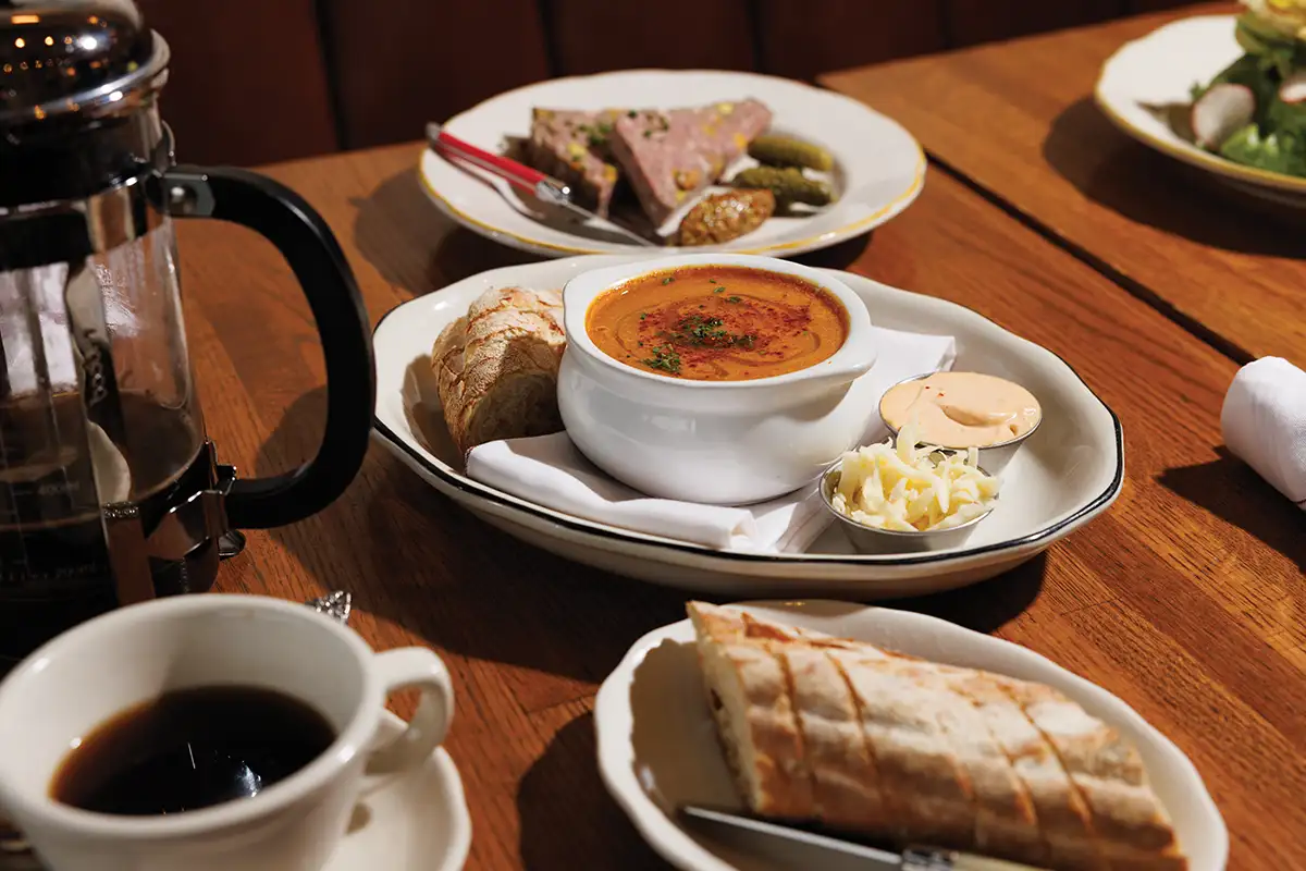Cafe Colline