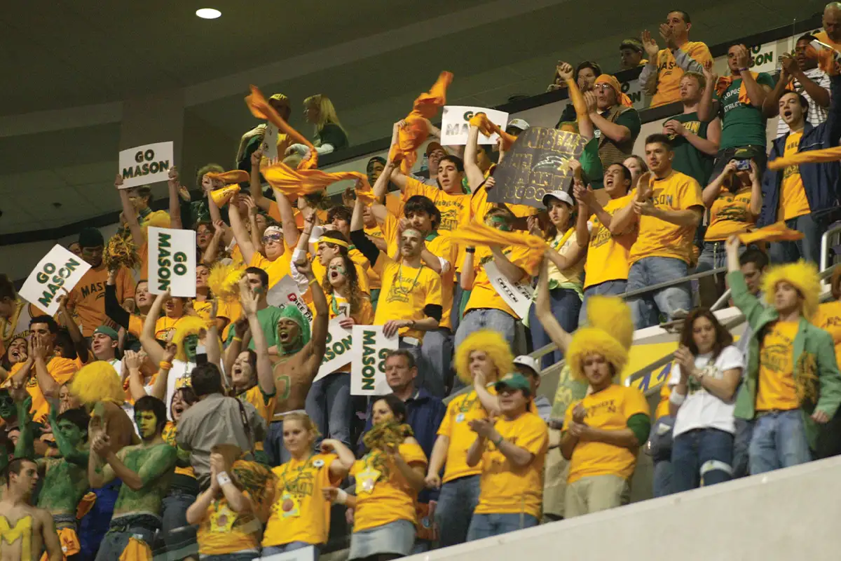 Fans cheer for GMU in Patriots gear