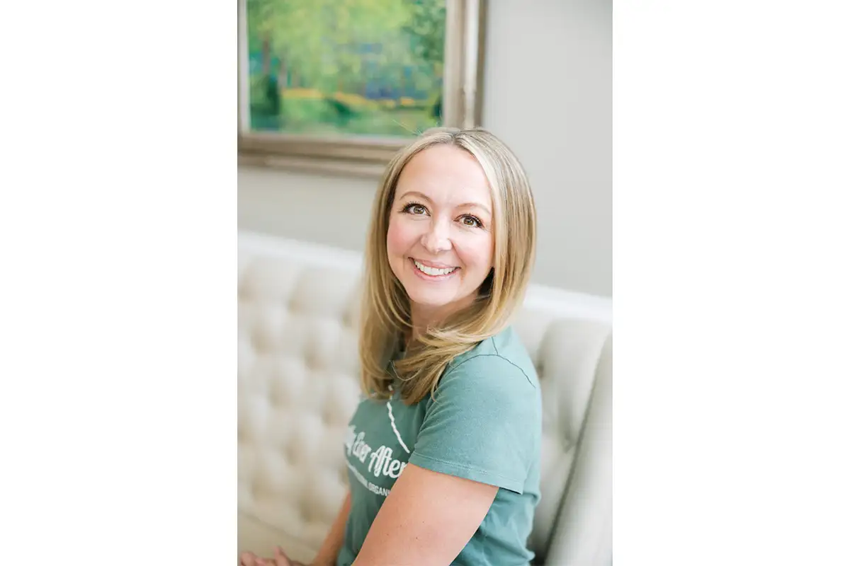 Libbi Moore, Neatly Ever After