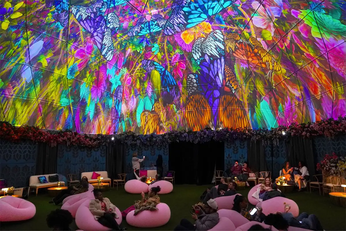 Guests at Peak Bloom Dome Experience pop up bar (Hi-Lawn x ARTECHOUSE)