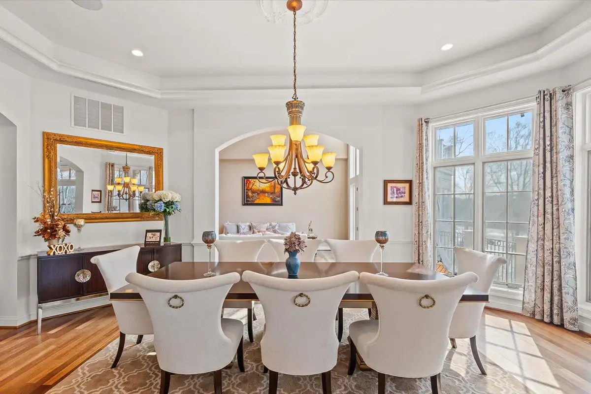 Dining room of 10036 Lake Occoquan Dr
