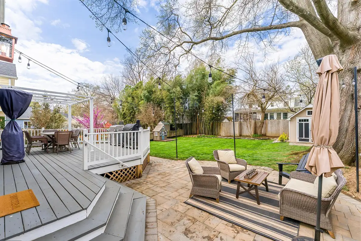 Backyard with patio of 5723 4th St