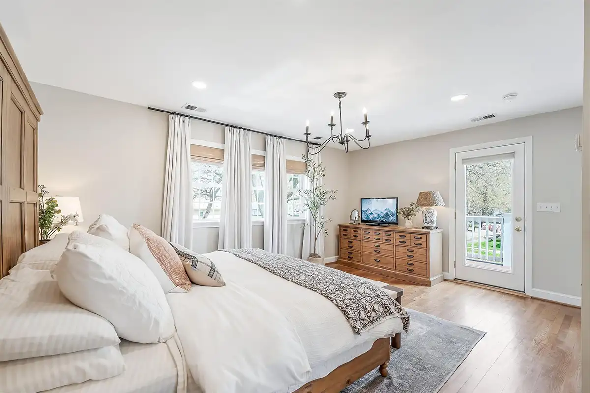 Master bedroom of 5723 4th St