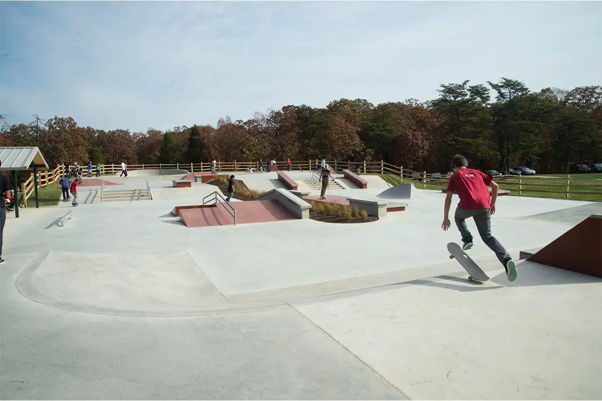 Kids skating at Lake Fairfax Skate Park