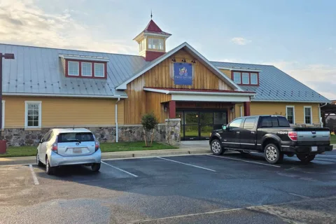 staples grocery company exterior