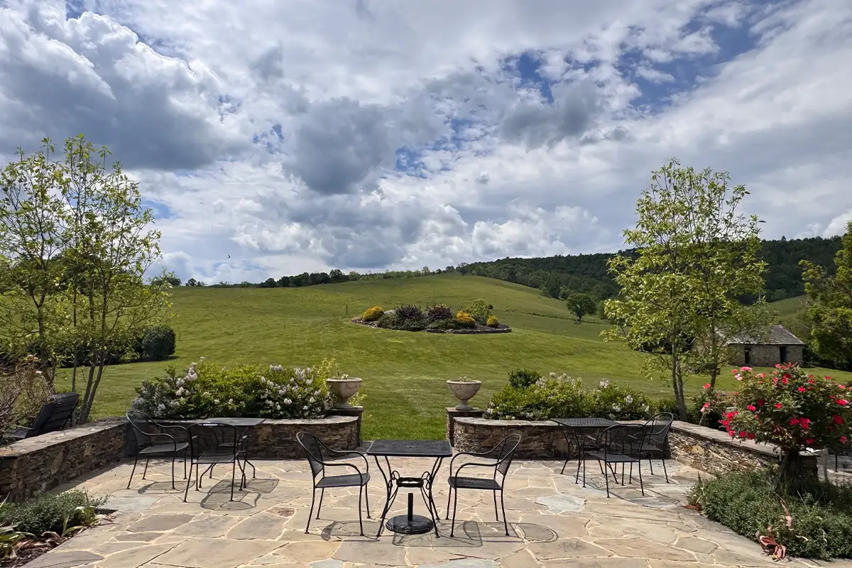 Ovoka Farm Winery Opens a Manor Home Tasting Room