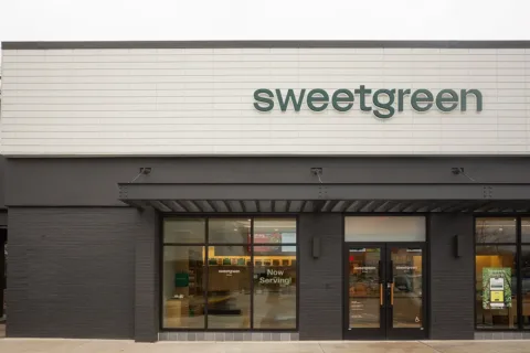 Sweetgreen McLean Exterior
