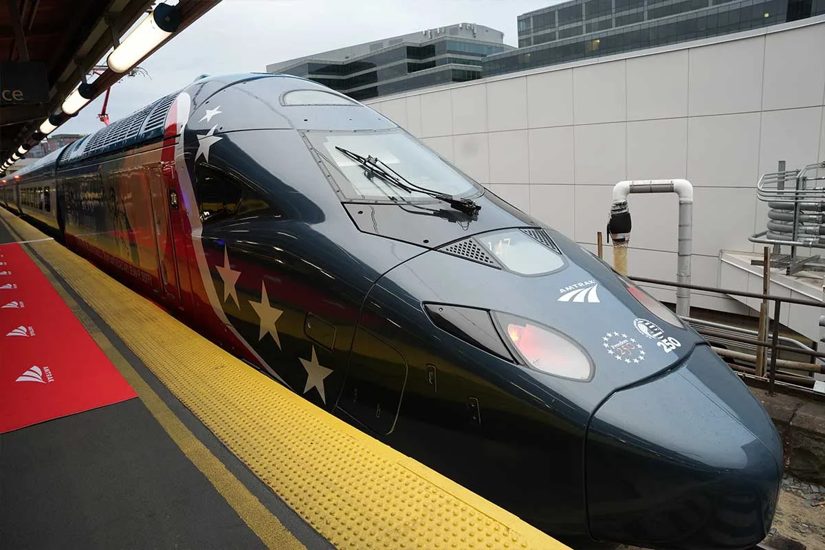 amtrak acela 250 train