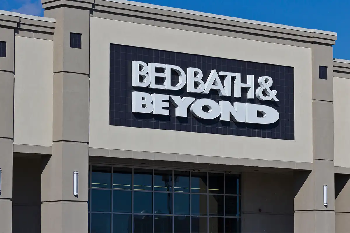 Bed Bath & Beyond store exterior