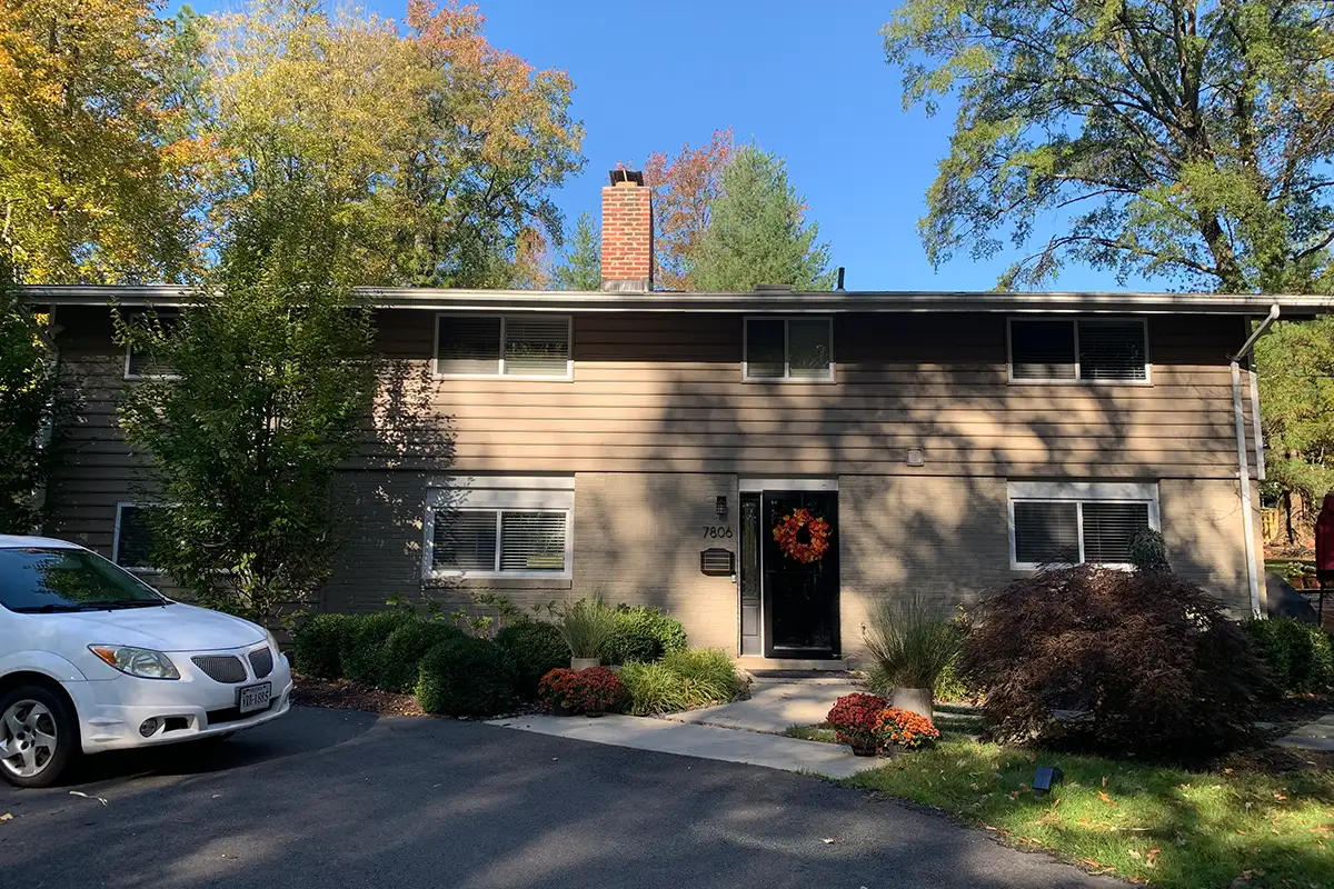 Before photo, exterior of Alexandria home