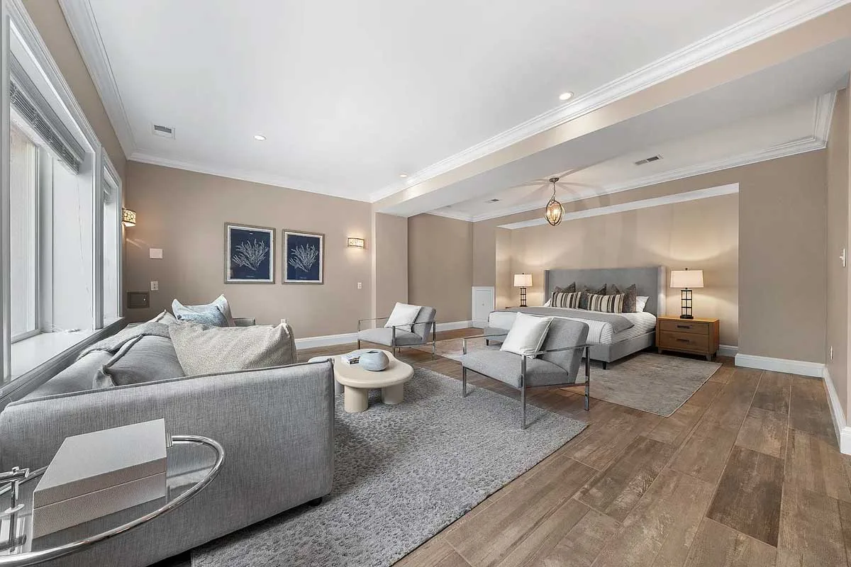 lower level bedroom with seating area
