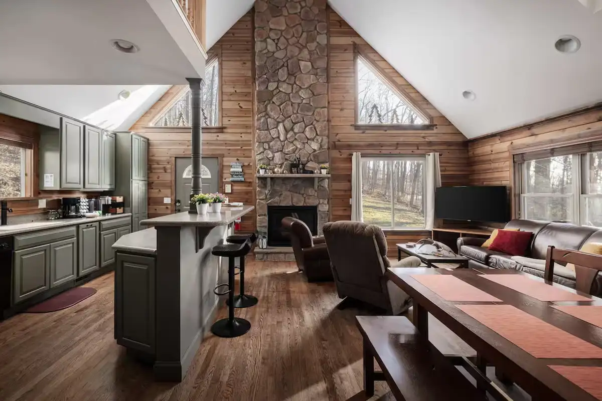 Delicious Cabin in Linden
