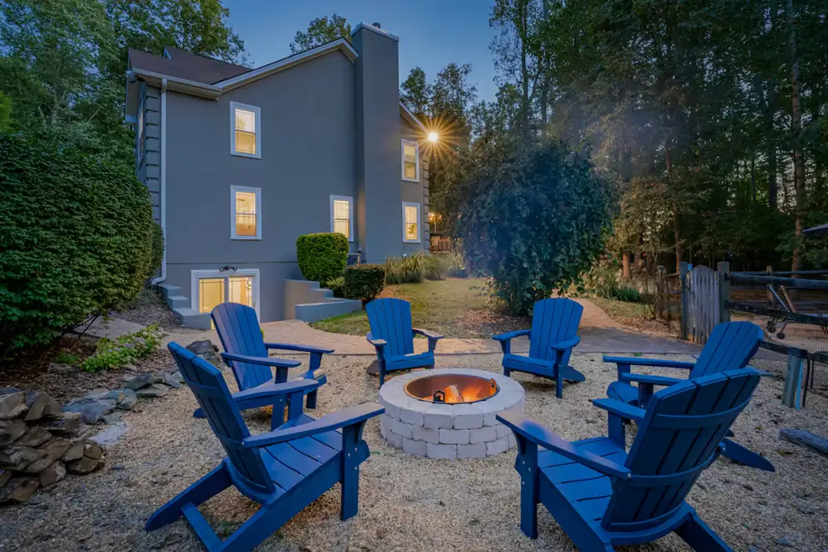 Five-Bedroom Home in Marshall