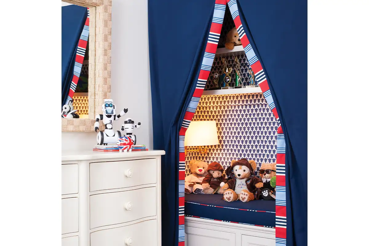 Nook with stuffed animals