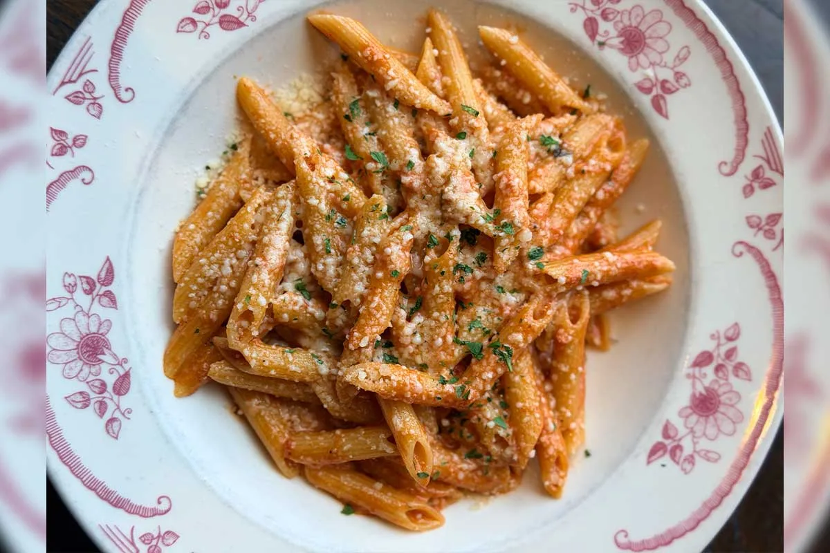penne alla vodka at alta strada