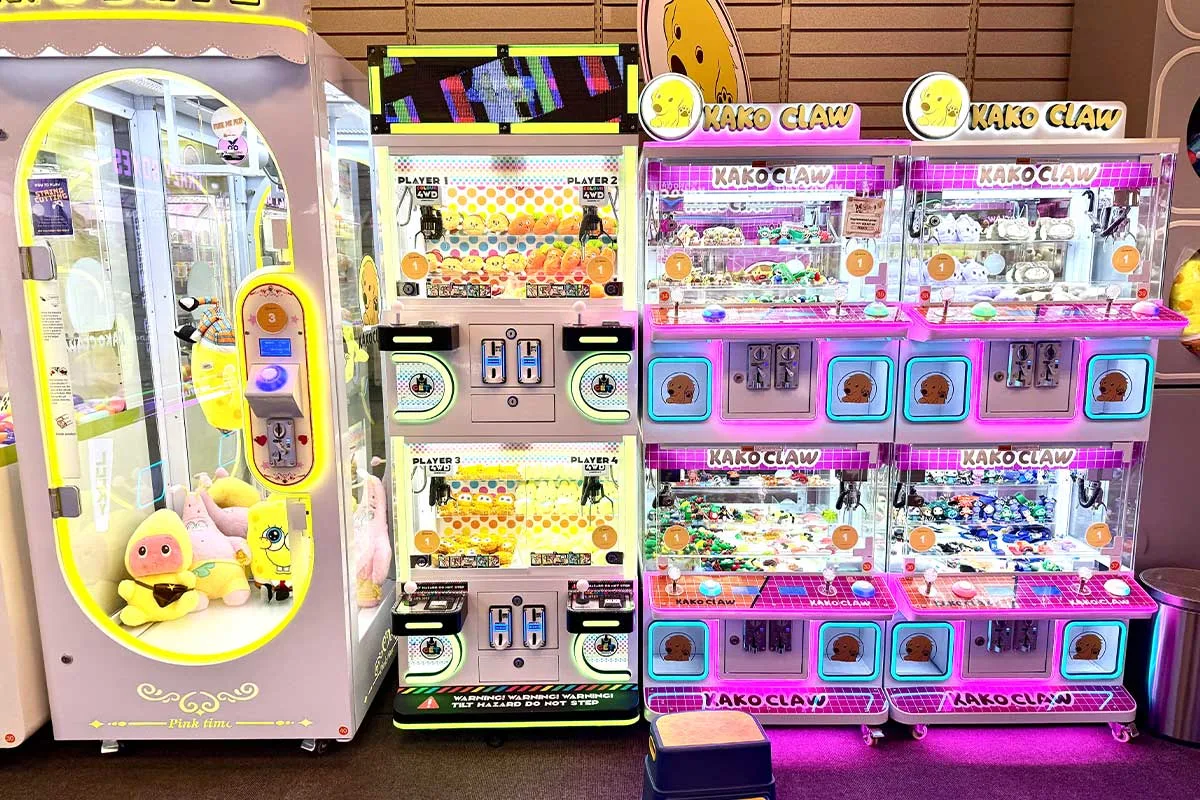 gacha and claw machines at kako claw