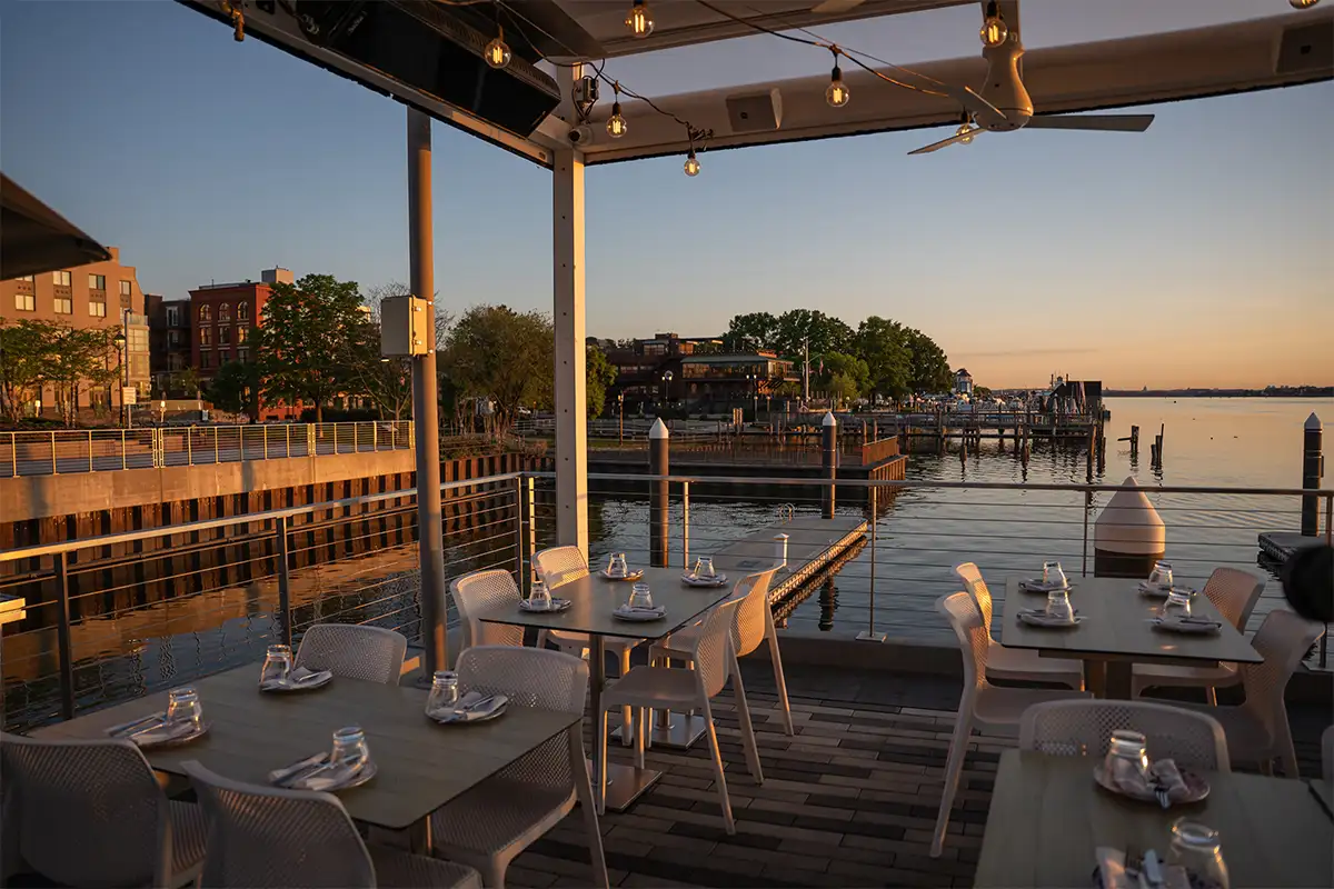 Barca Pier & Wine Bar Alexandria (Courtesy Barca)
