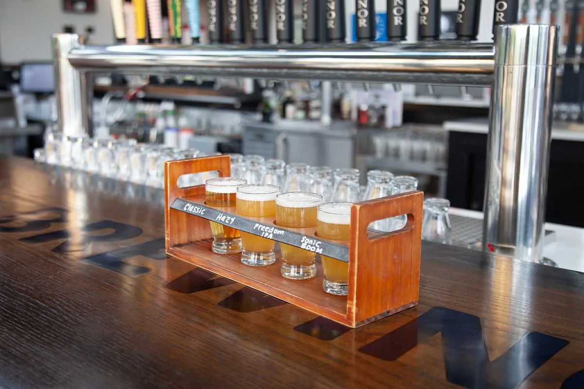 beer flight at honor brewing