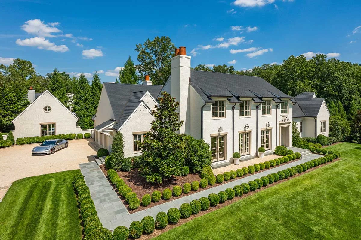 1321 Darnall Dr., McLean exterior