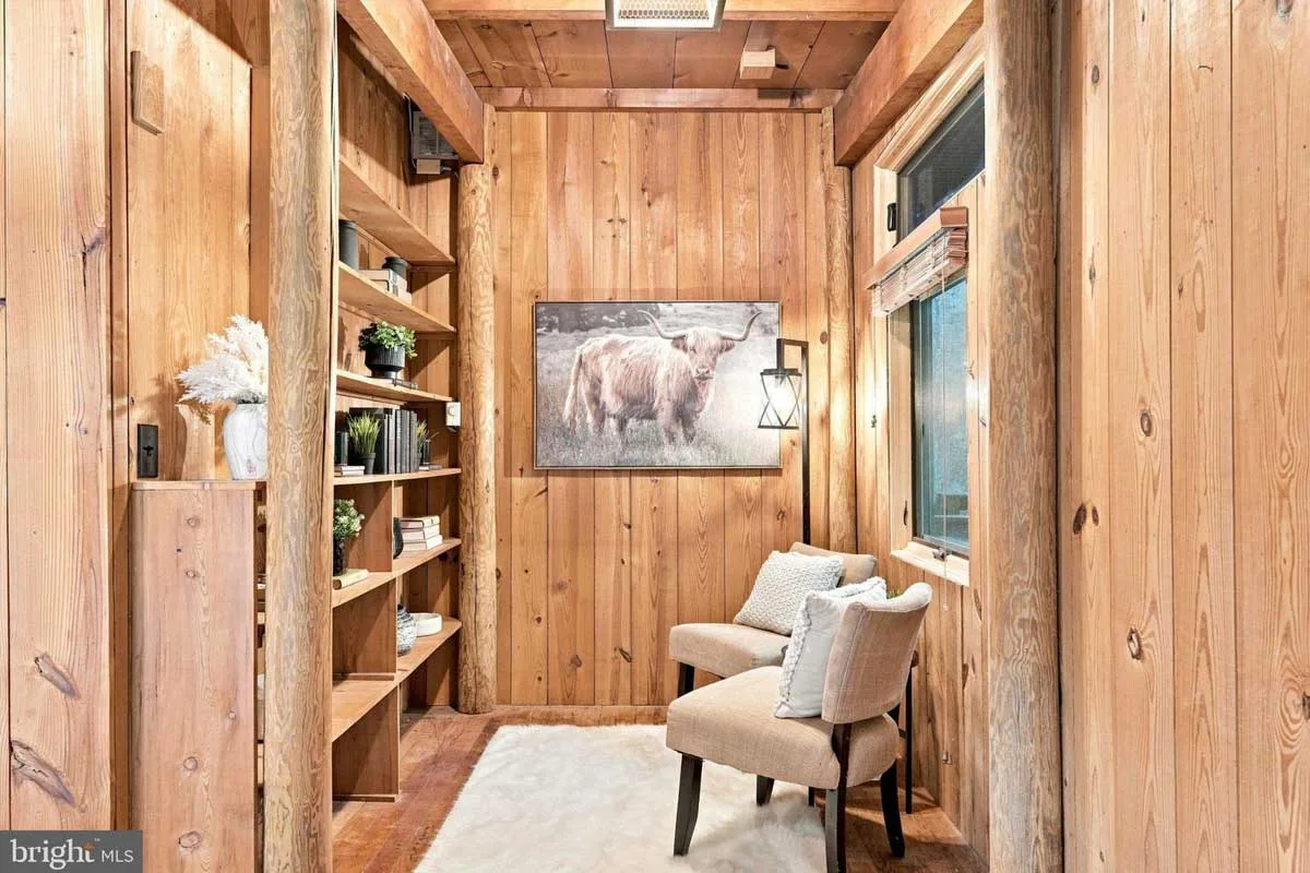 nook in primary bedroom with shelves