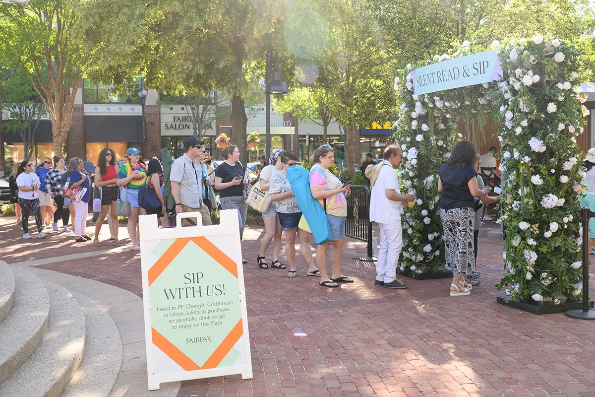 people line up at the Fairfax Corner Silent Read and Sip