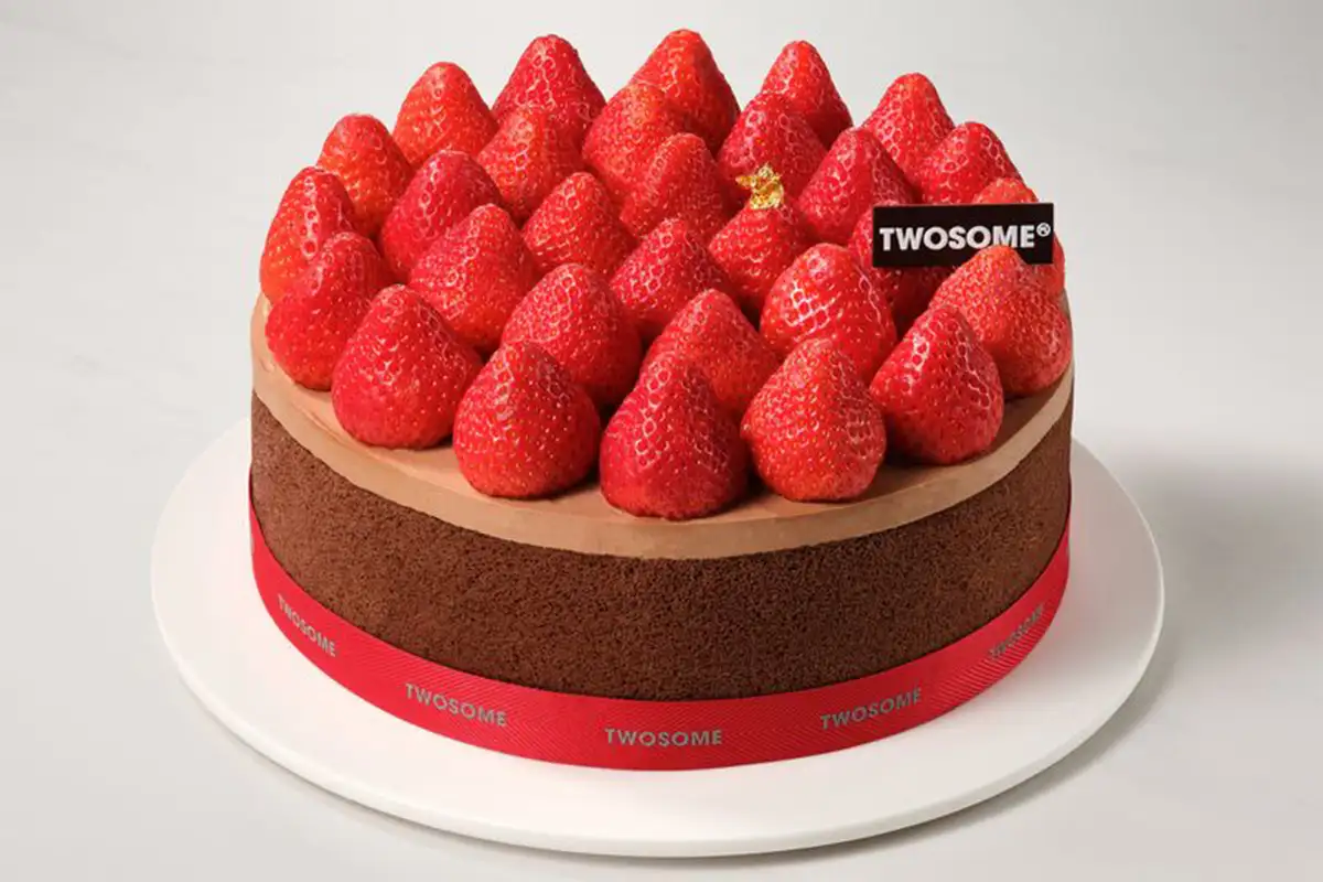 Strawberry cake