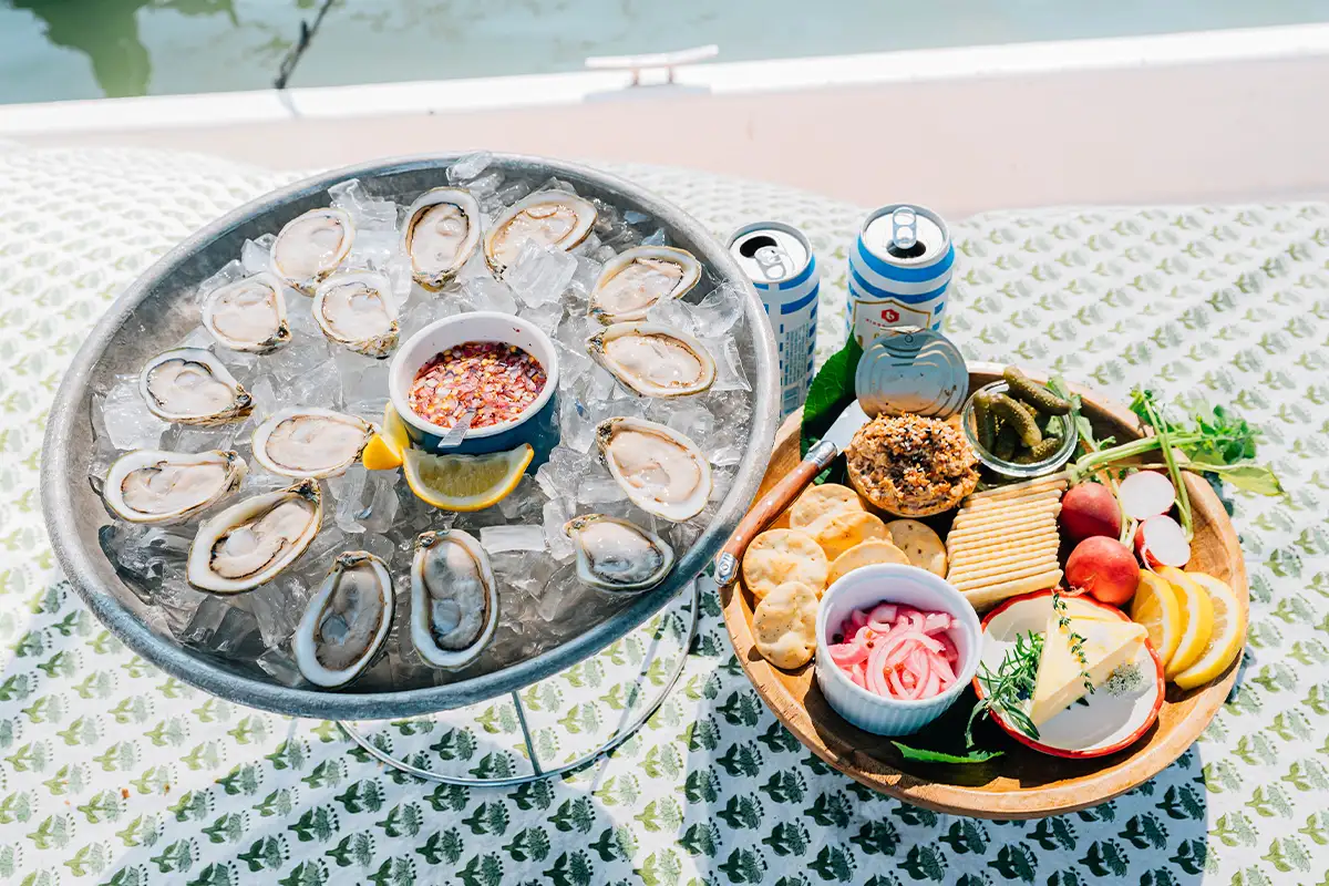 oysters and food from Nauti Nosh