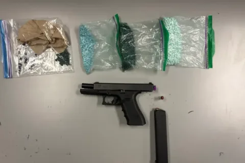 FCPD recovered approximately 2,000 suspected fentanyl pills and a firearm equipped with an auto sear and extended magazine following an undercover investigation in Chantilly.