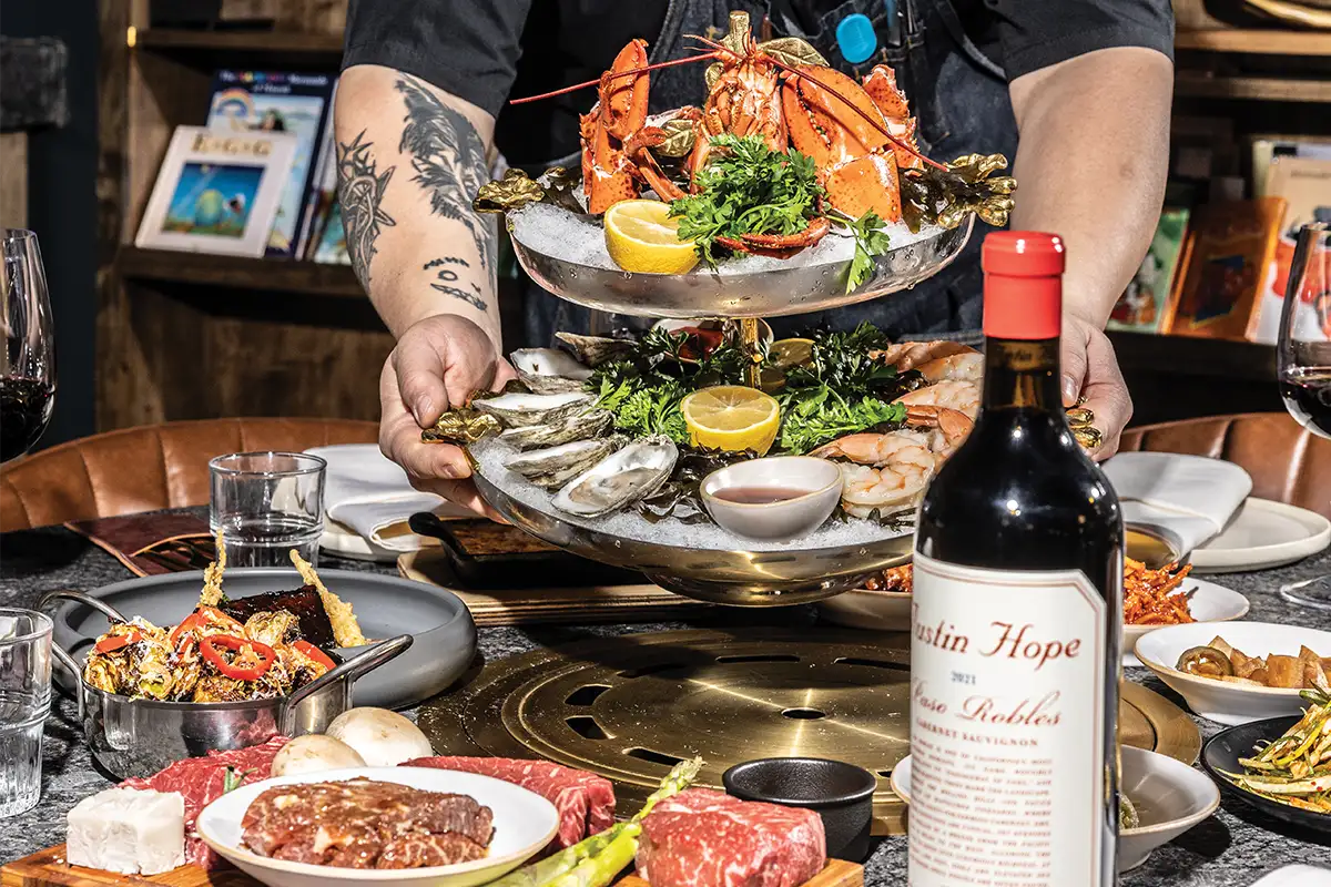 Two-tier seafood platter at seoul prime